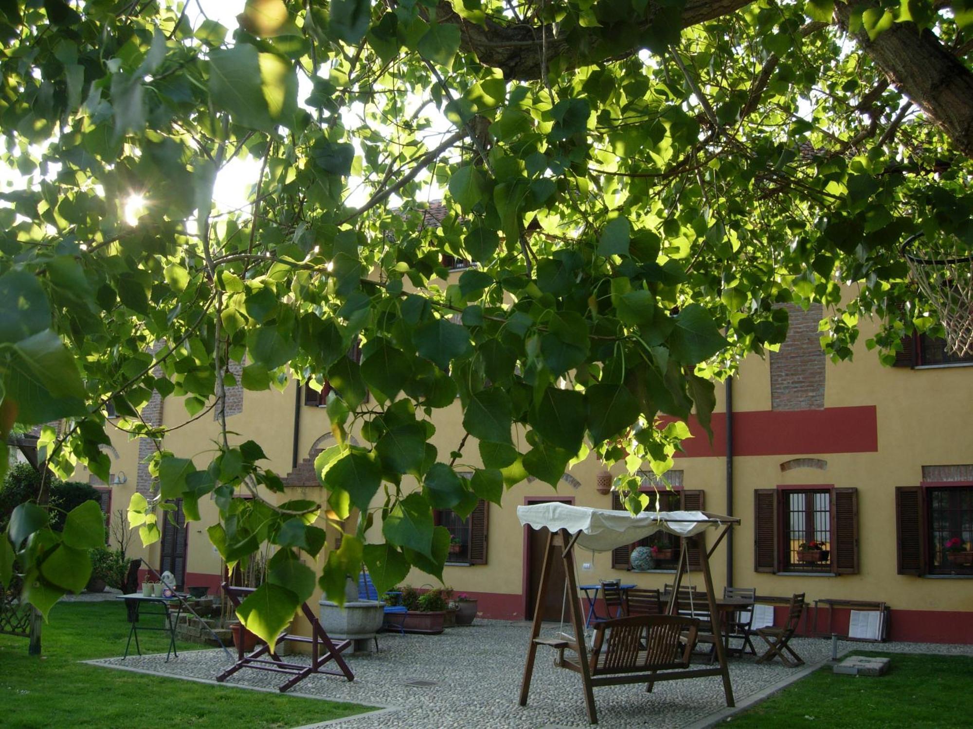 Castello d'Agogna B&B Il Pioppo E La Fonte מראה חיצוני תמונה