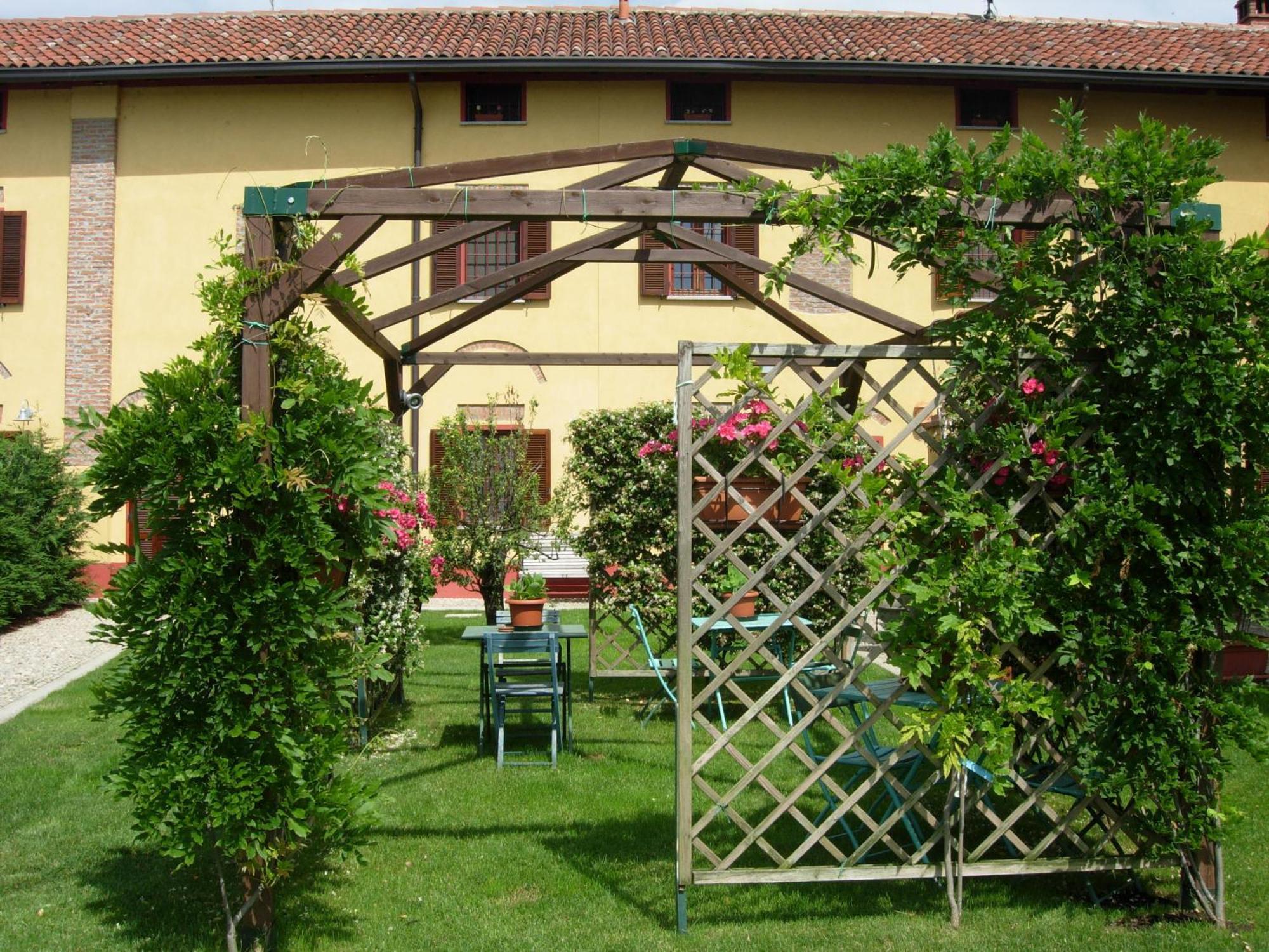 Castello d'Agogna B&B Il Pioppo E La Fonte מראה חיצוני תמונה