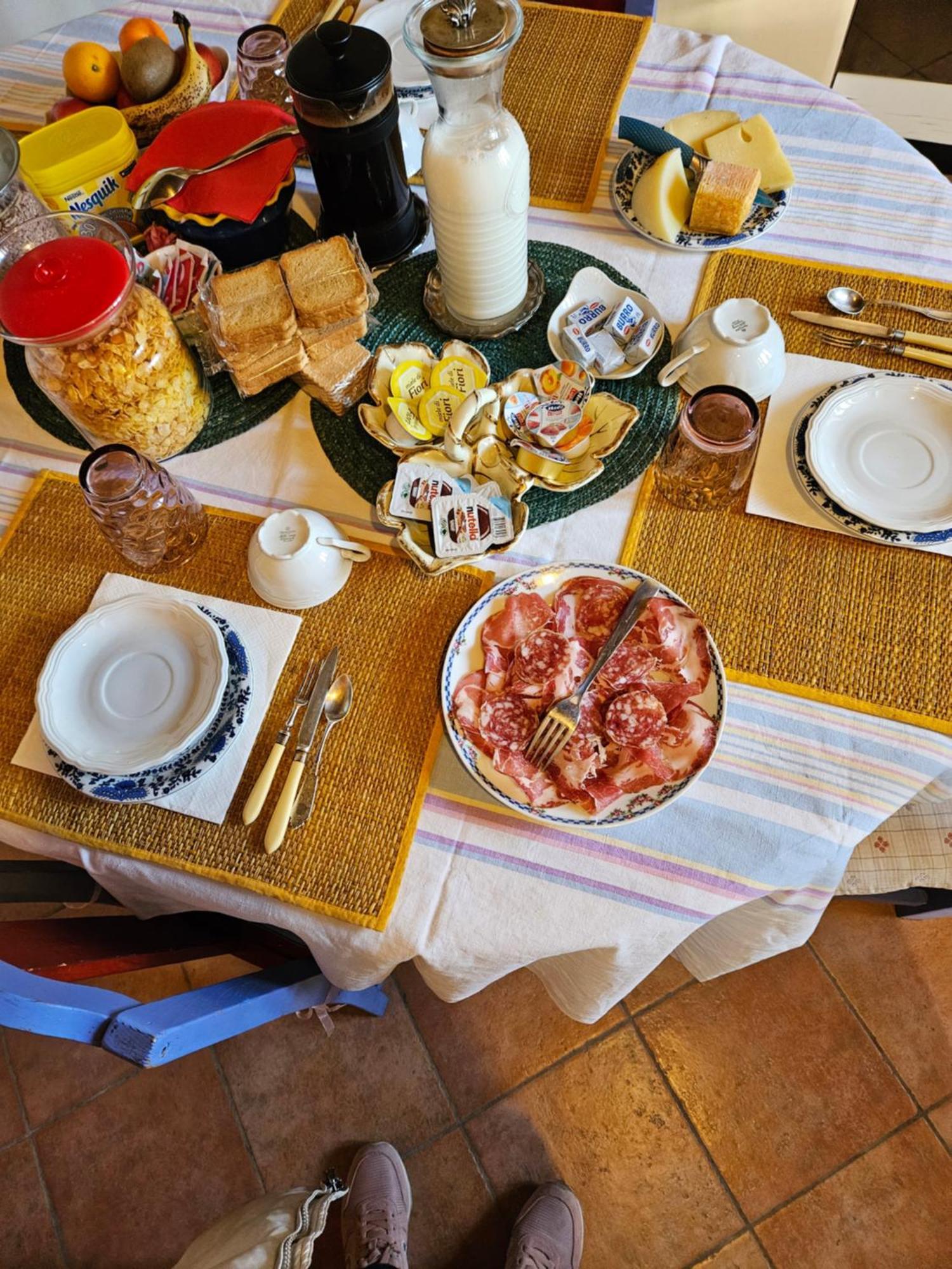 Castello d'Agogna B&B Il Pioppo E La Fonte מראה חיצוני תמונה