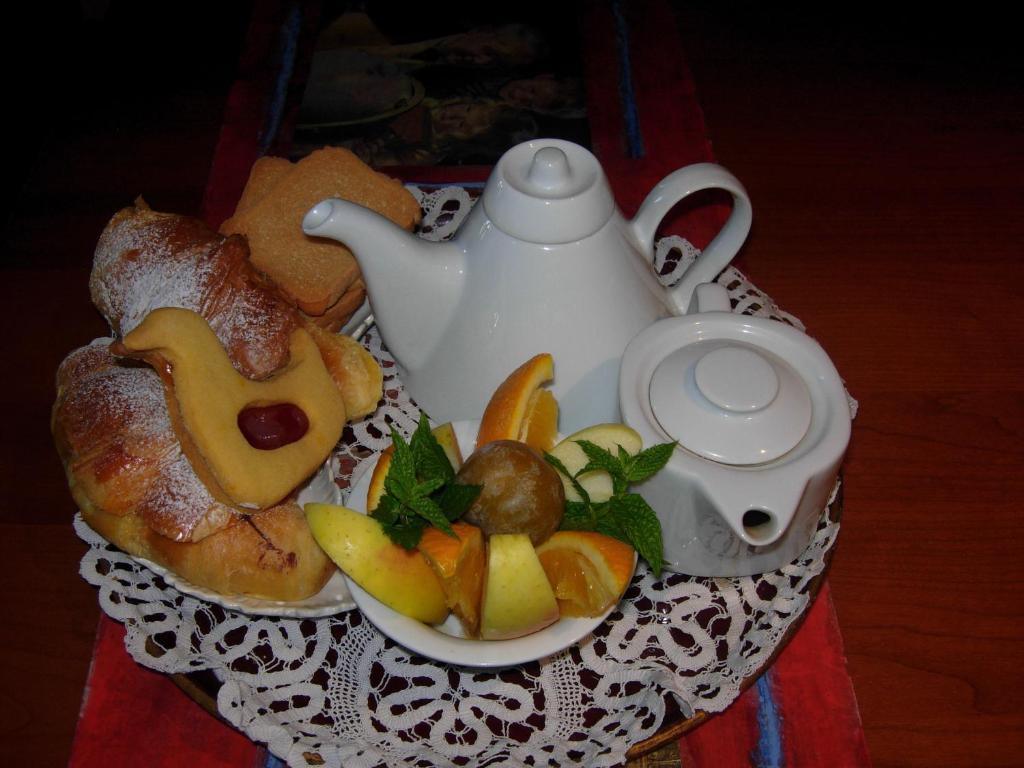 Castello d'Agogna B&B Il Pioppo E La Fonte חדר תמונה