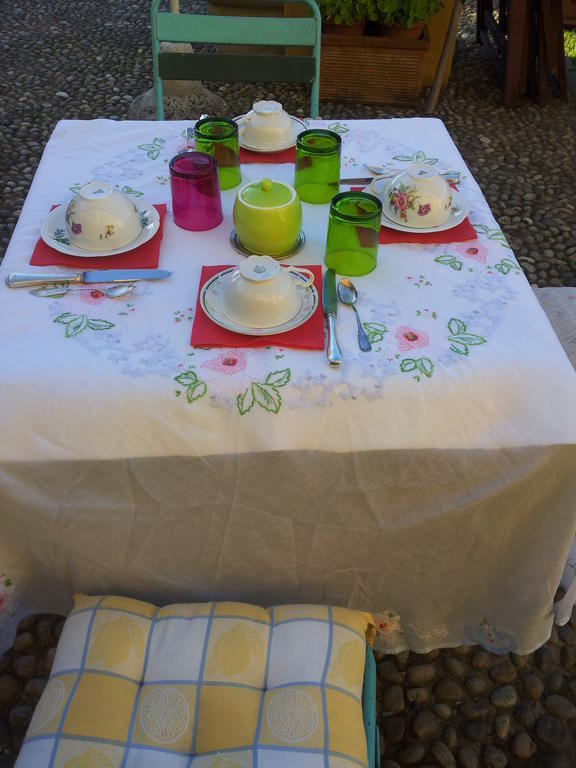 Castello d'Agogna B&B Il Pioppo E La Fonte מראה חיצוני תמונה